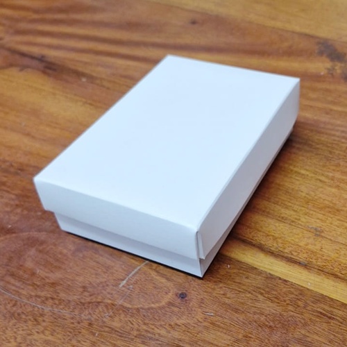 Cajas para bombones blancas con tapa